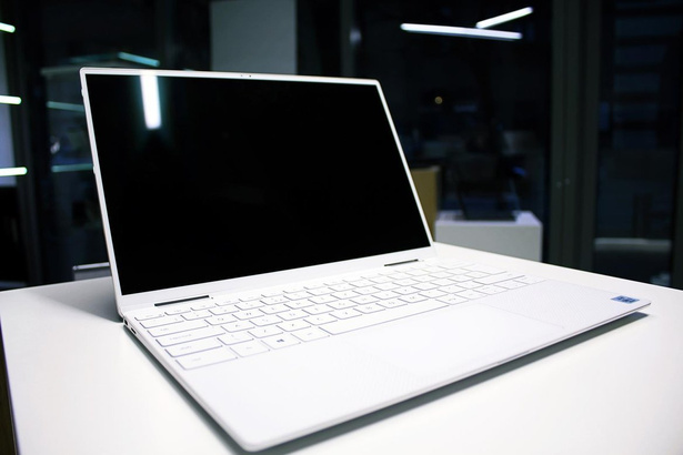 DOTYKOWY DELL XPS 13 7390 2w1 i7-1065G7 8GB 240GB SSD FHD WIN 10 HOME